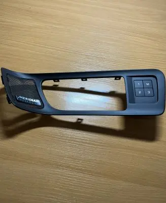 Land Rover Discovery 4 - LR4 Front door seat control surround trim FK7214776BA D152