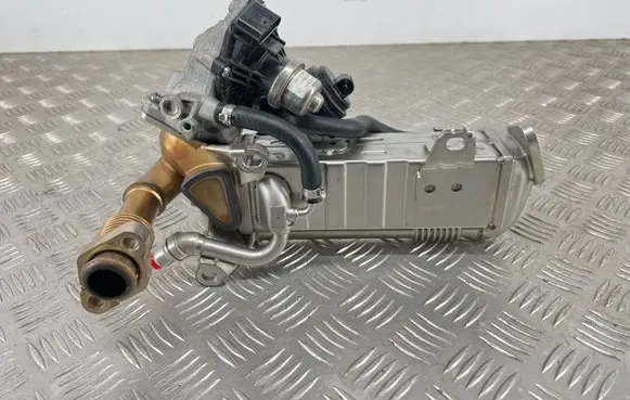 Mini Clubman F54 EGR valve cooler 8473163 8513132