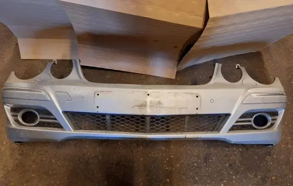 Mercedes-Benz E W211 Front bumper A2118801540