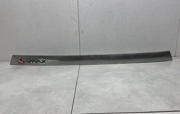 Ford S-MAX Trunk door license plate light bar AM21R43404AB