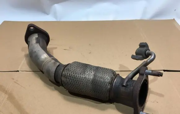 KIA Xceed Exhaust gas pipe 
