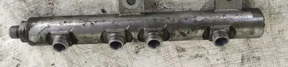 Jaguar XJ X351 Fuel main line pipe 0445216046