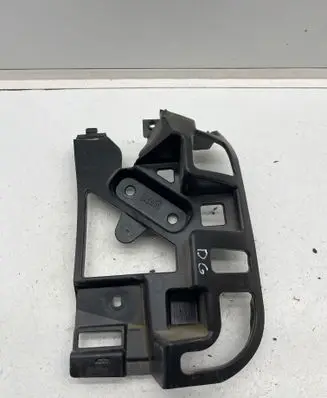 Peugeot 5008 II Rear bumper mounting bracket 9829975480