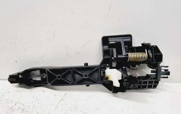 Rear door exterior handle/bracket