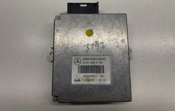 Mercedes-Benz E W211 Phone control unit/module 2118203185 A2118203185