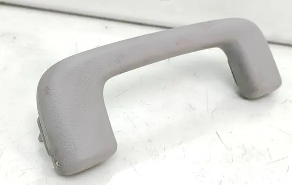 Mitsubishi Outlander Front interior roof grab handle