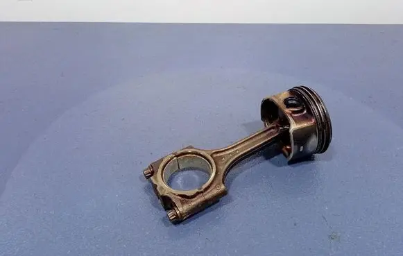 Ford Mondeo MK IV Piston 83L53