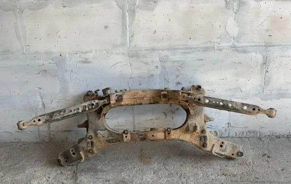 Renault Koleos I Rear subframe 