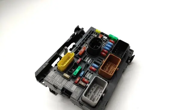 Peugeot Expert Other control units/modules 9807028680