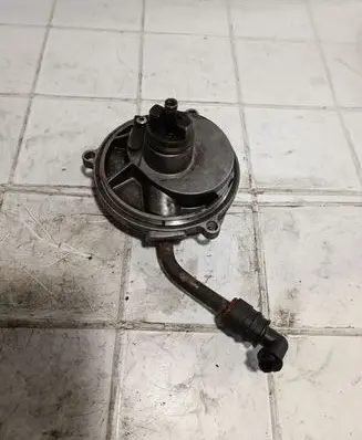 Vacuum pump