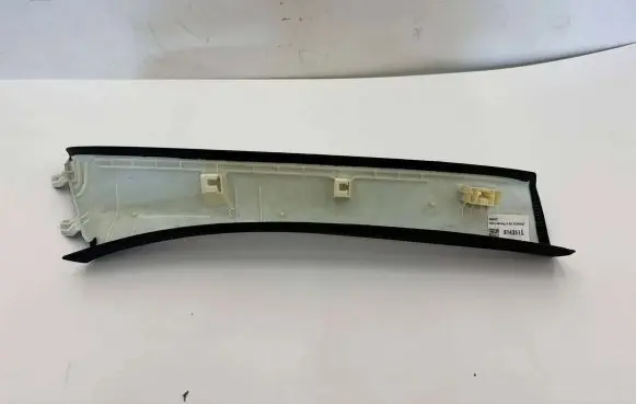 BMW 5 G30 G31 (A) pillar trim 8068521