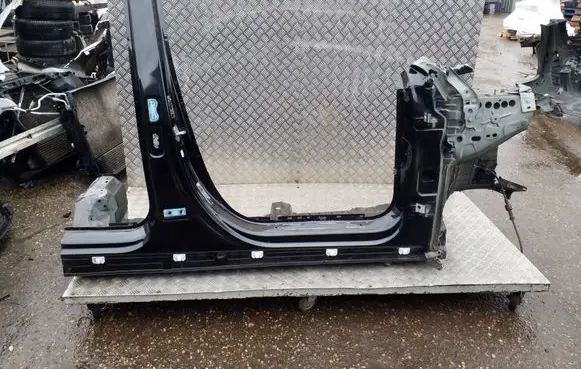 Mercedes-Benz GLB X247 Pillar (middle) 