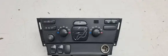 Volvo V70 Climate control unit 8697140