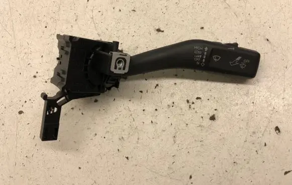 Skoda Superb B6 (3T) Wiper control stalk 1K0953519K