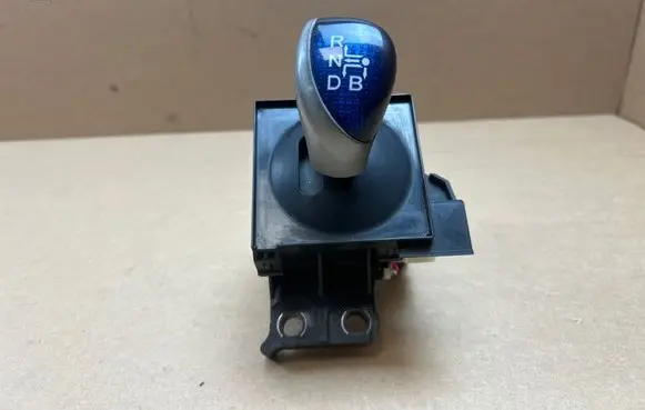 Toyota Prius (XW30) Gear shifter/selector 75C583LHD