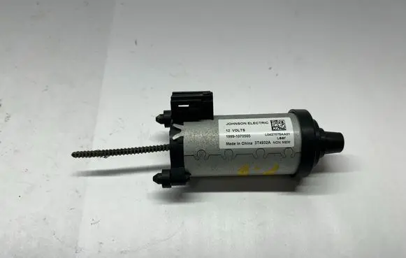 Chevrolet Camaro Seat adjustment motor 3T4932A 19991070505