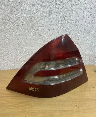 Mercedes-Benz C W203 Rear/tail lights 084401917L D8569