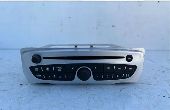 Renault Megane III Radio/CD/DVD/GPS head unit 281153051R 7641105391