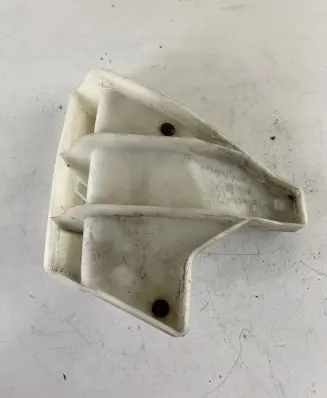 Peugeot 4007 Front bumper mounting bracket