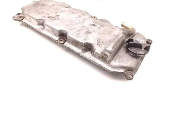 Nissan PickUp Rocker cam cover 