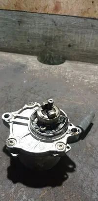 Vacuum pump