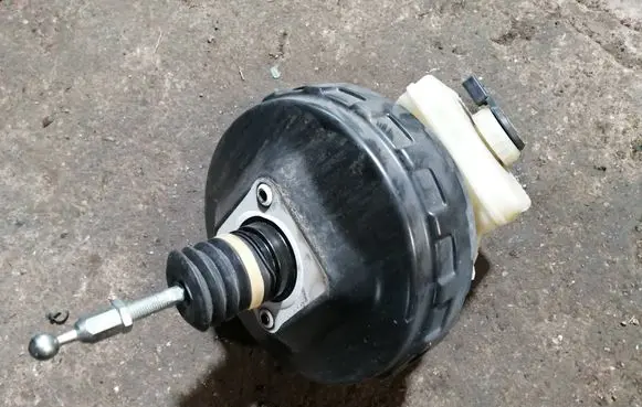 Audi Q5 SQ5 8R Brake booster 8R0612103D