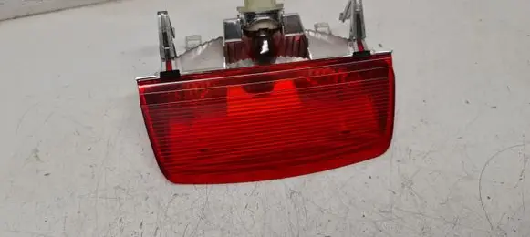 Nissan Micra Third/center stoplight 021390 270351