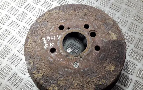 Toyota Picnic Drum brake (rear) 