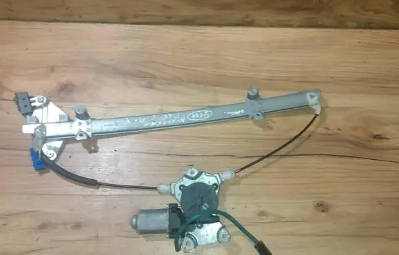 Nissan Almera Tino Sliding door window regulator with motor
