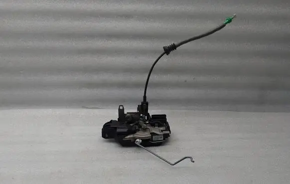 Volvo XC90 Front door lock 31349894 C26966106B