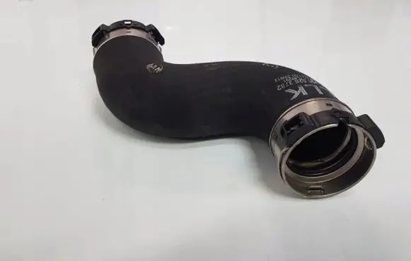 Mercedes-Benz Sprinter W906 Engine coolant pipe/hose