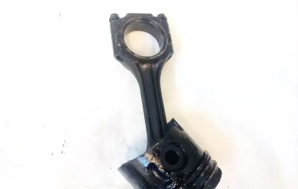 Volkswagen PASSAT B4 Piston with connecting rod