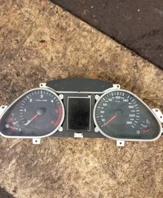 Audi A6 S6 C6 4F Speedometer (instrument cluster)