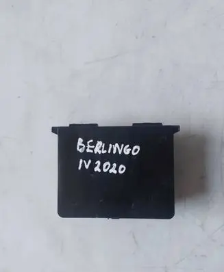 Citroen Berlingo Air conditioner control unit module 9832228080