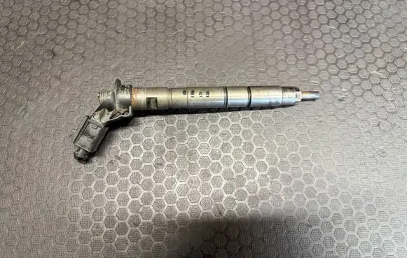 Audi A6 S6 C6 4F Fuel injector 059130277AC 051111 0446115039