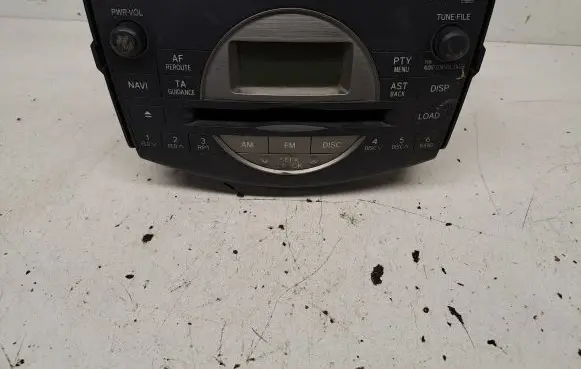 Toyota RAV 4 (XA30) Radio/CD/DVD/GPS head unit 8612042220