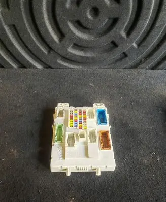 Ford Focus Fuse module BV6T14014BSC