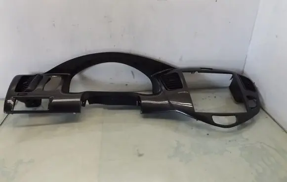 Mazda MPV II LW Dashboard trim