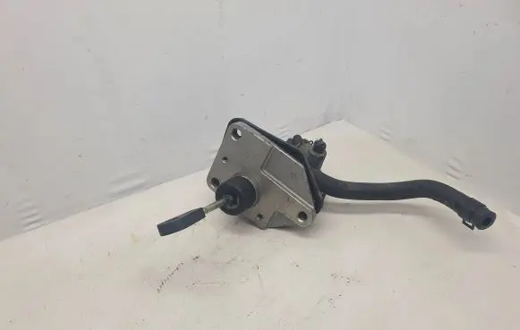 Hyundai Santa Fe Master brake cylinder 6I12