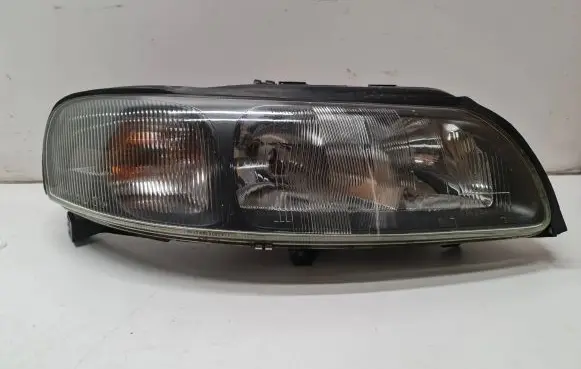 Volvo V70 Headlight/headlamp 04HCR2502A 89006877 9662922