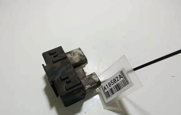 Volvo S70 V70 V70 XC Coolant fan relay 9442934