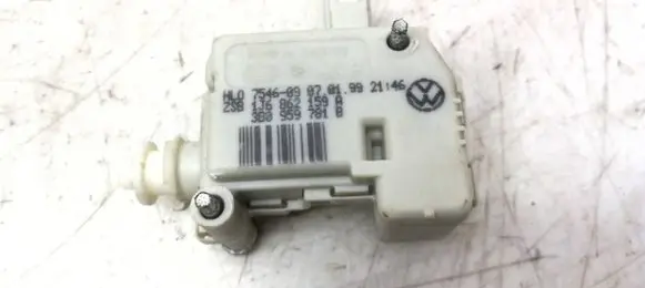 Volkswagen Golf IV Central locking motor 1J6862159A 3B0959781B