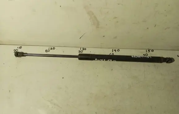 Toyota Auris 150 Tailgate/trunk strut/damper 6896002081