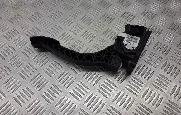 Peugeot 308 Accelerator pedal position sensor 9674829180