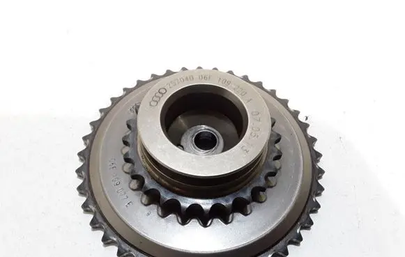 Audi A8 S8 D4 4H Timing chain sprocket 06E109220 06E109077
