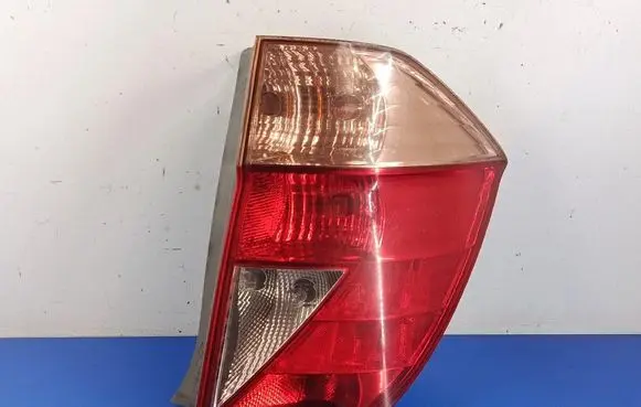 Honda FR-V Rear/tail lights