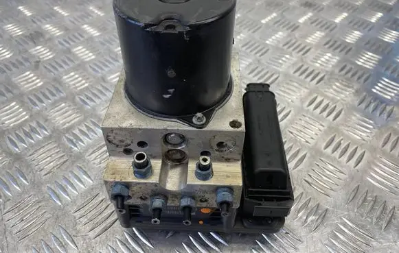 BMW 5 E60 E61 ABS Pump 6783360 6783362
