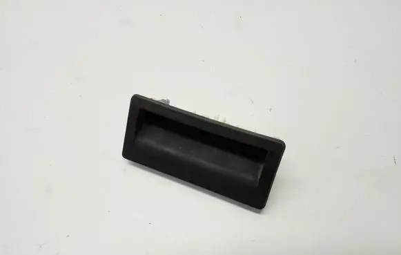 Volkswagen Jetta VI Tailgate/trunk/boot exterior handle 5N0827566T