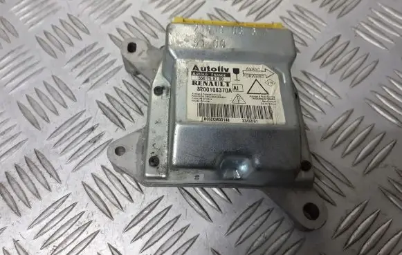 Renault Laguna II Airbag control unit/module 8200108370A