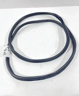 BMW 2 F46 Rubber seal rear door 7316817